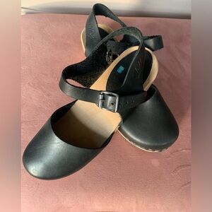 Lotta black clogs 37 made in Sweden